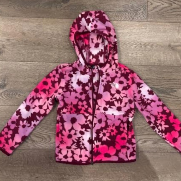 North Face Kids Jacket with furry lining plus matching fleece (size 5T) - Picture 3 of 4